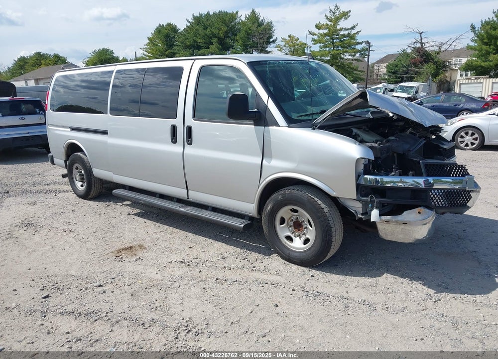 2016 CHEVROLET EXPRESS 3500 LT VIN: 1GAZGPFG8G1197836
