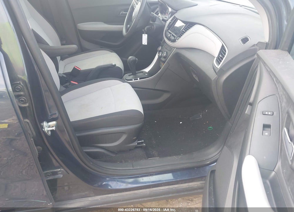 2018 CHEVROLET TRAX VIN: 3GNCJNSB4JL277283