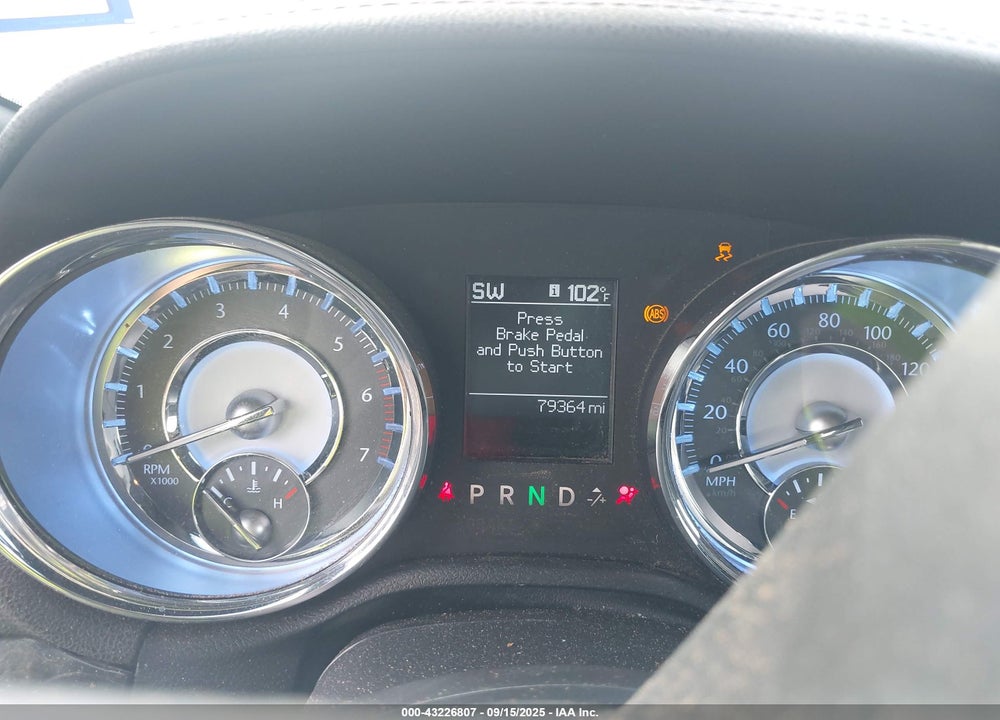 2011 CHRYSLER 300 VIN: 2C3CA6CT8BH598859
