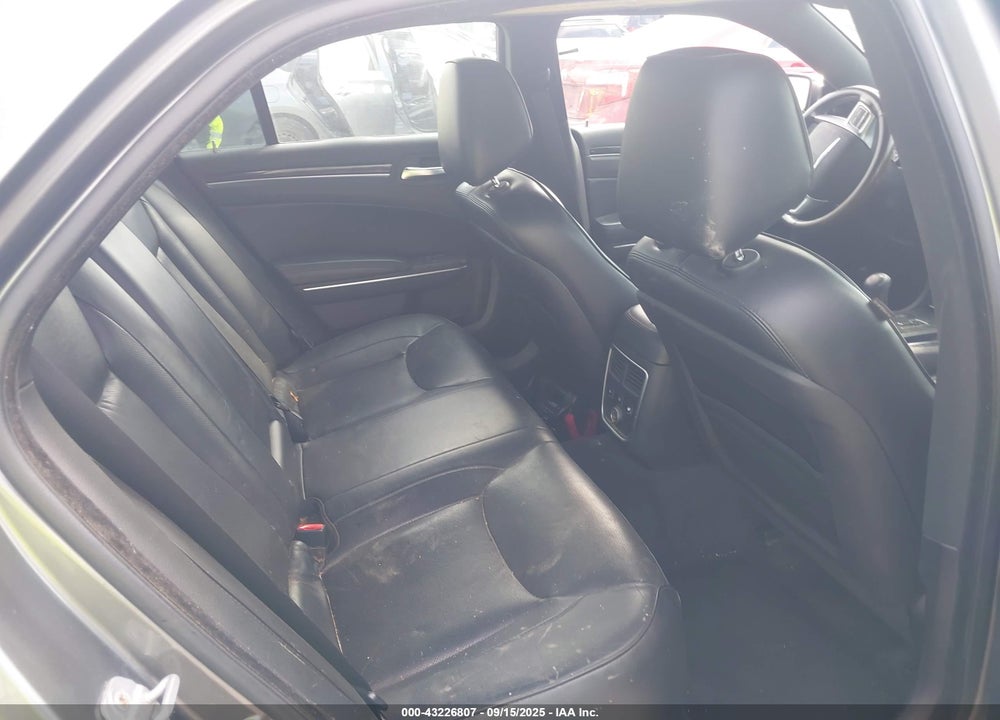 2011 CHRYSLER 300 VIN: 2C3CA6CT8BH598859