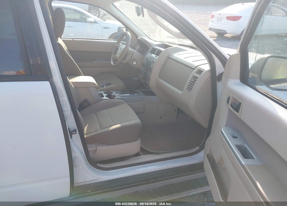 2010 FORD ESCAPE VIN: 1FMCU9D79AKA09181