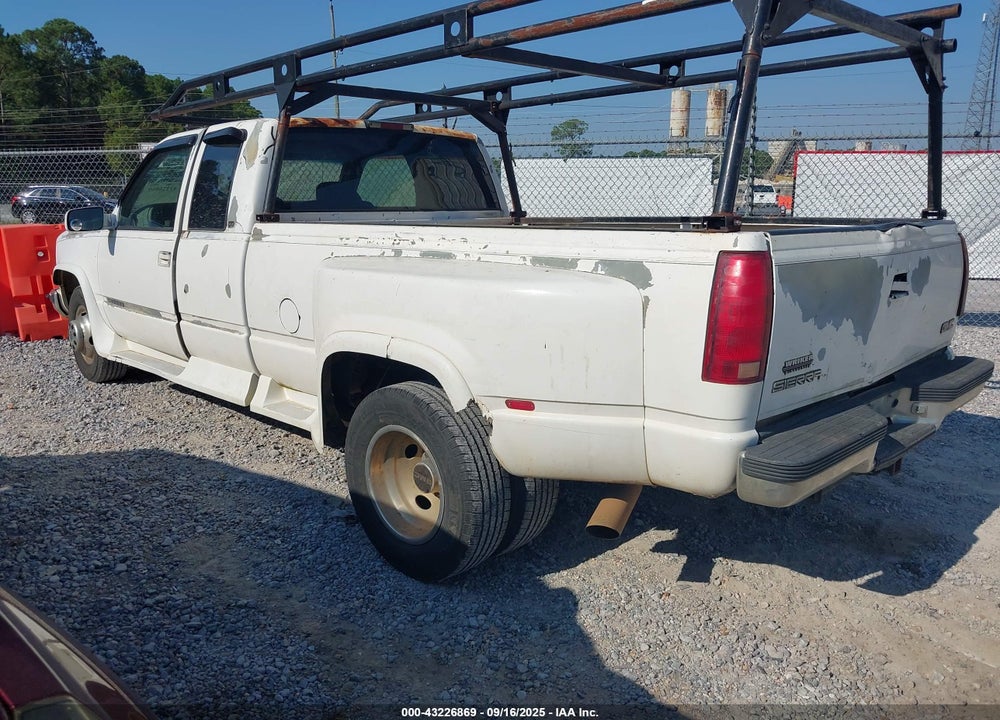 1998 GMC SIERRA 3500 HD SL VIN: 1GTHC39J2WF013698