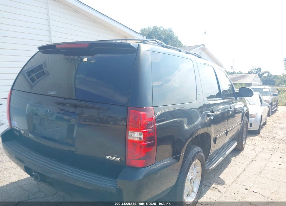2009 CHEVROLET TAHOE VIN: 1GNEC23389R266994