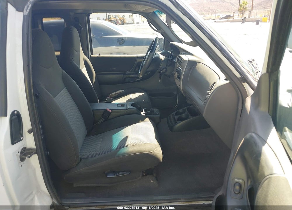 2003 FORD RANGER XLT VIN: 1FTYR44E93PA03867