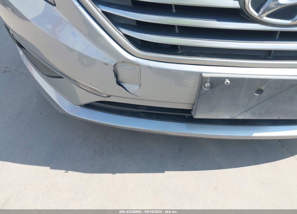2015 HYUNDAI SONATA SE VIN: 5NPE24AF2FH007764