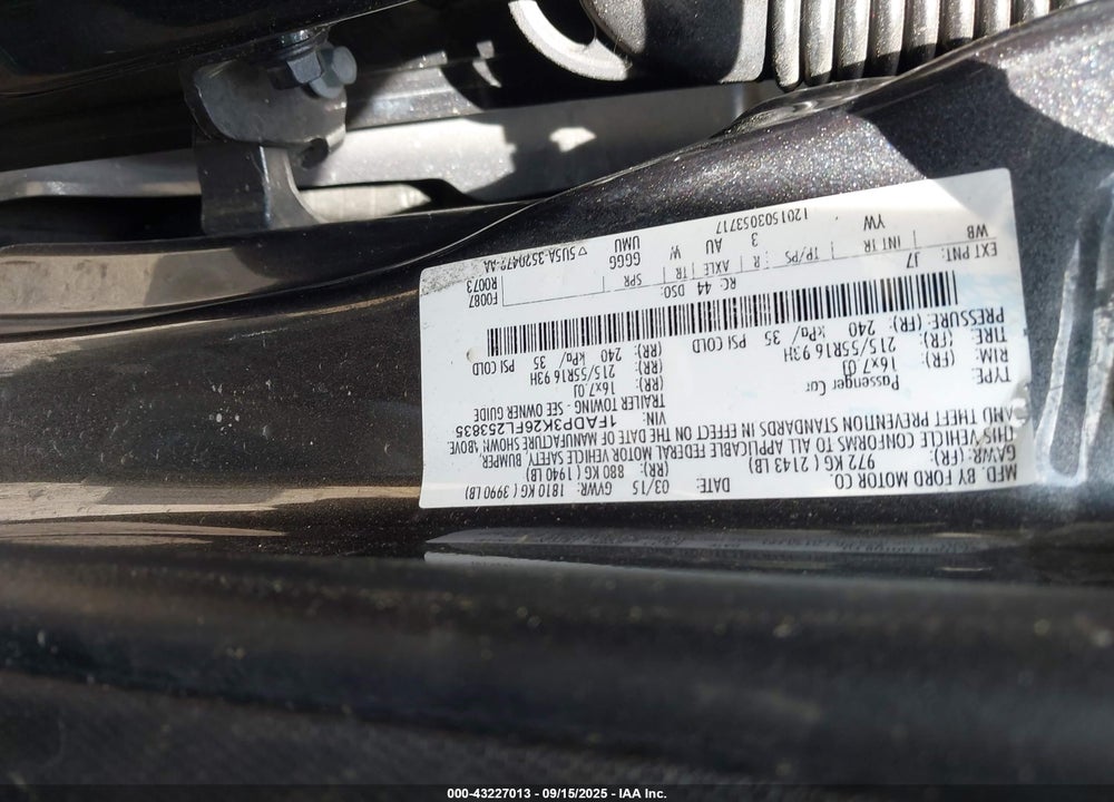 2015 FORD FOCUS VIN: 1FADP3K26FL253835
