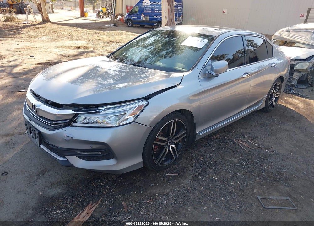 2017 HONDA ACCORD VIN: 1HGCR3F9XHA043021