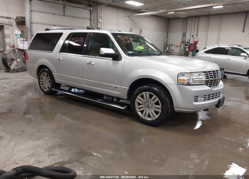 2013 LINCOLN NAVIGATOR L VIN: 5LMJJ3J56DEL07283