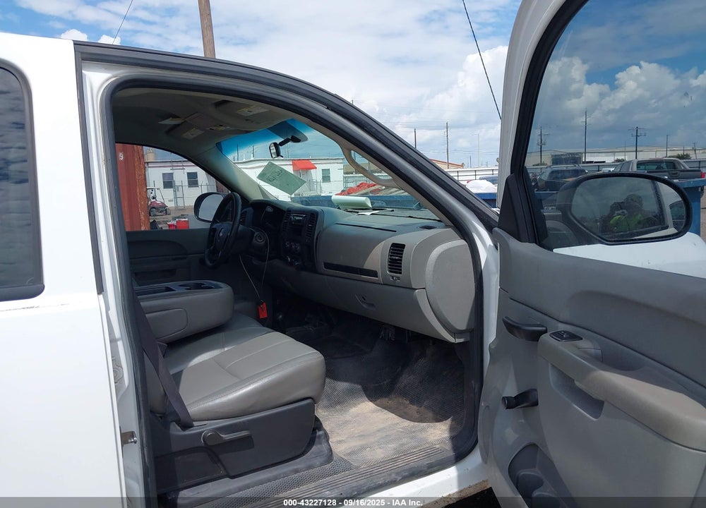 2013 CHEVROLET SILVERADO 1500 VIN: 3GCPKPEA1DG184739
