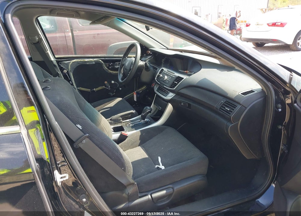 2015 HONDA ACCORD HYBRID VIN: 1HGCR6F39FA010764
