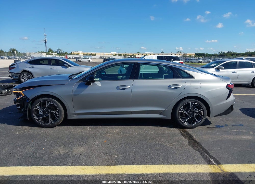 2025 KIA K5 VIN: KNAG64J79S5365361