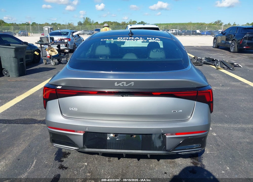 2025 KIA K5 VIN: KNAG64J79S5365361