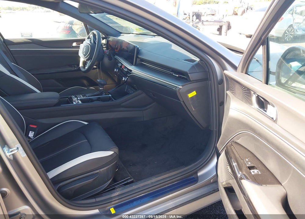 2025 KIA K5 VIN: KNAG64J79S5365361