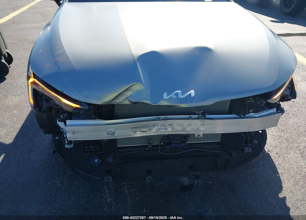 2025 KIA K5 VIN: KNAG64J79S5365361