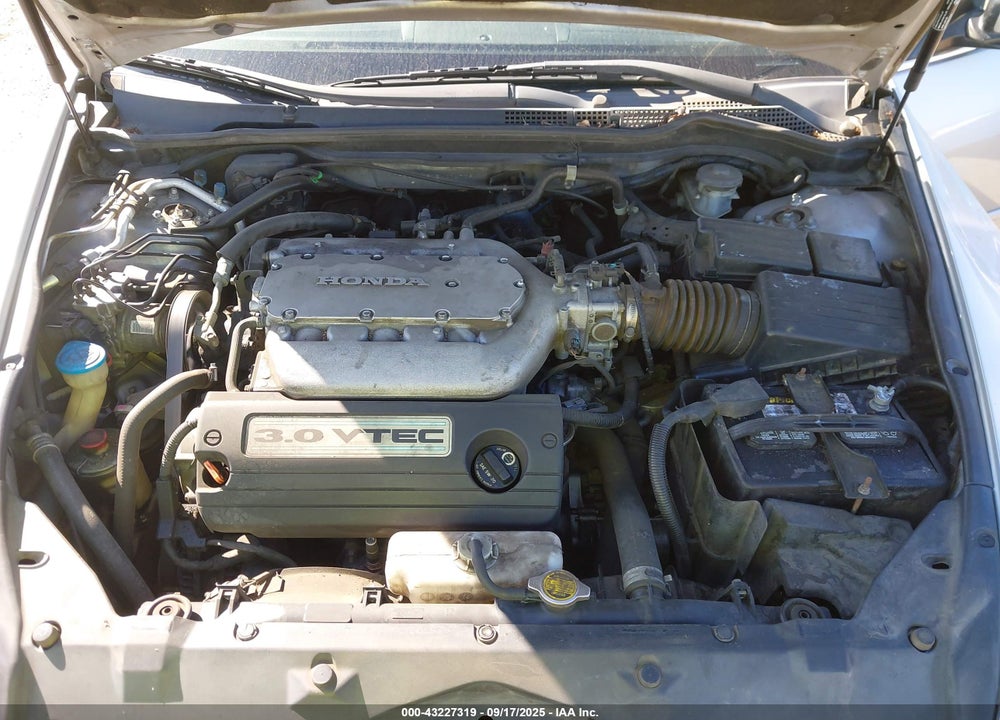 2005 HONDA ACCORD 3.0 EX VIN: 1HGCM66815A074709