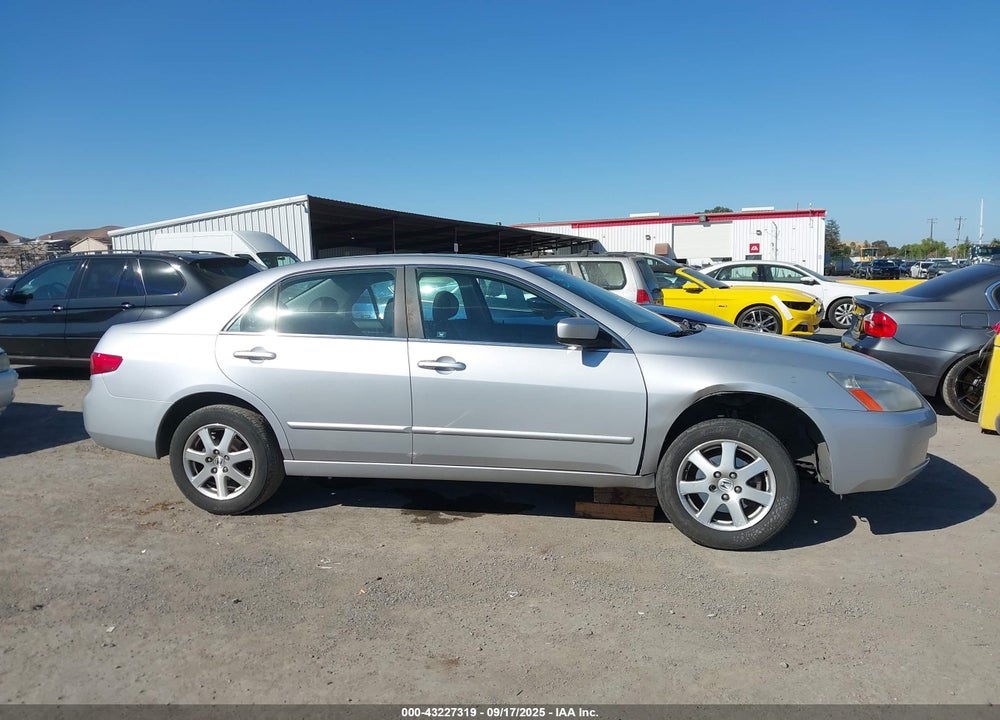 2005 HONDA ACCORD 3.0 EX VIN: 1HGCM66815A074709