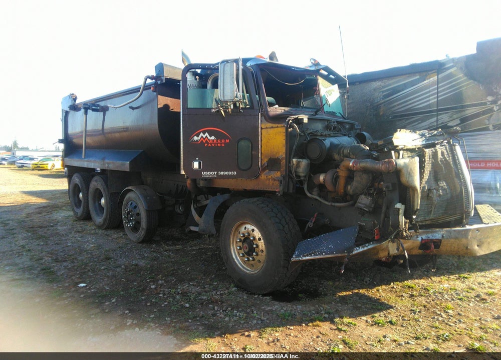 1998 PETERBILT 378 VIN: 1NP5GGGGX0D468946