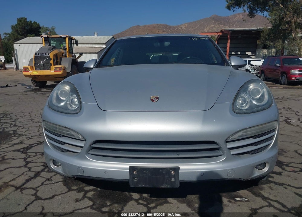 2011 PORSCHE CAYENNE VIN: WP1AA2A21BLA01154