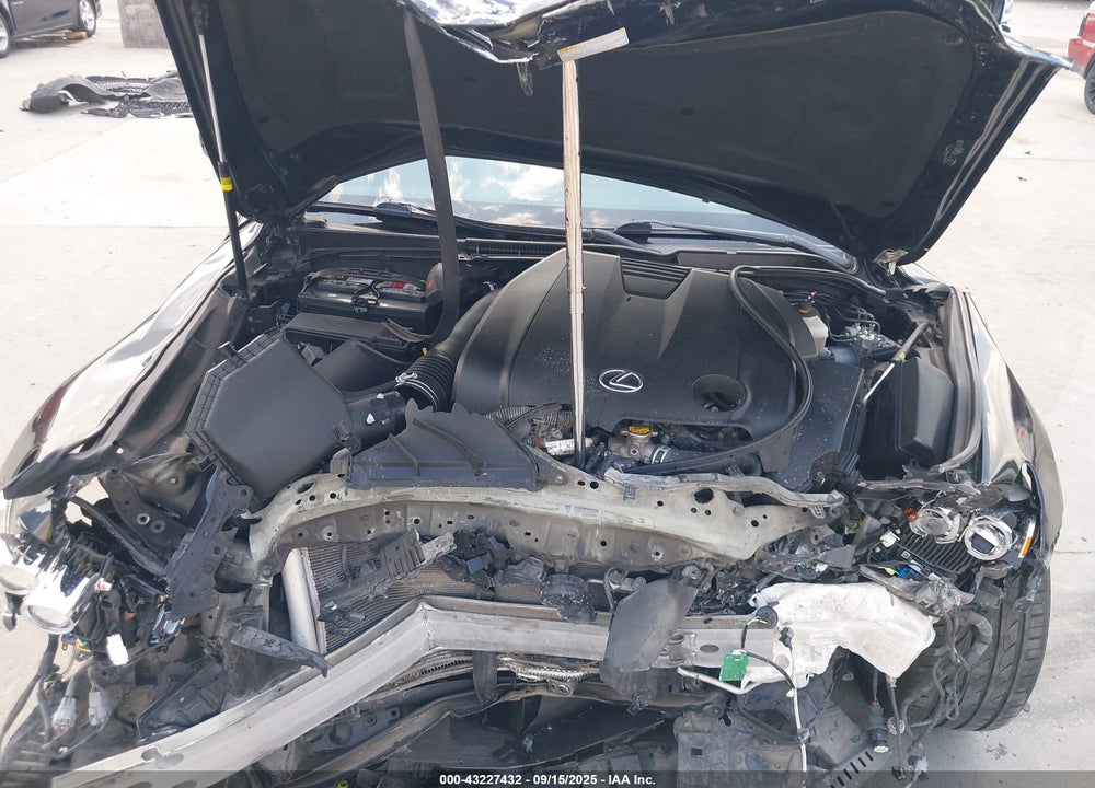 2015 LEXUS IS 250 VIN: JTHBF1D20F5082850
