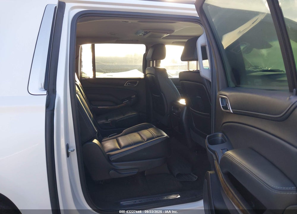 2016 GMC YUKON XL VIN: 1GKS2HKJ7GR429976