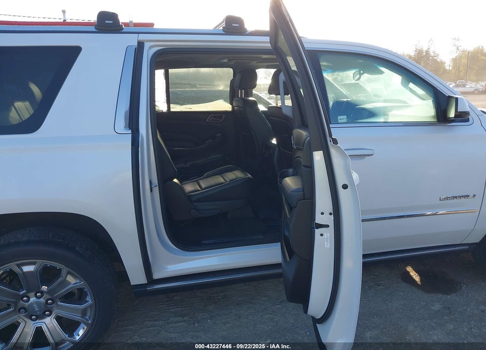 2016 GMC YUKON XL VIN: 1GKS2HKJ7GR429976