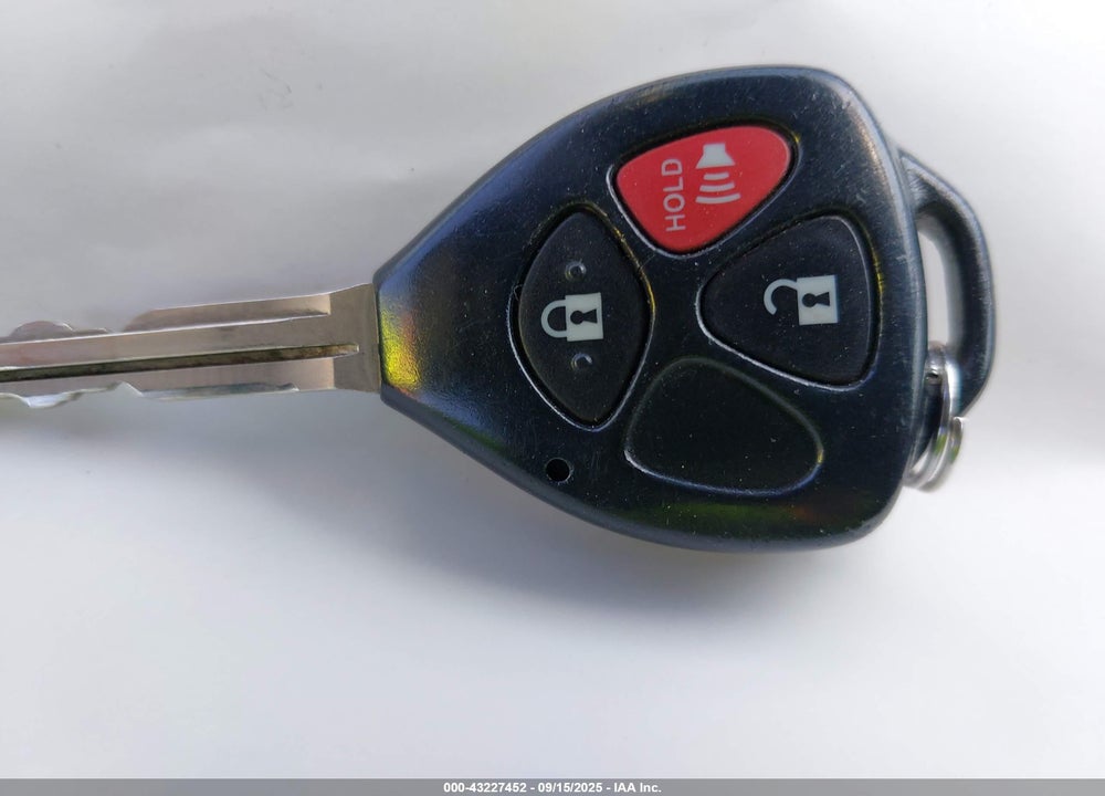 2012 TOYOTA YARIS VIN: JTDJTUD30CD522633