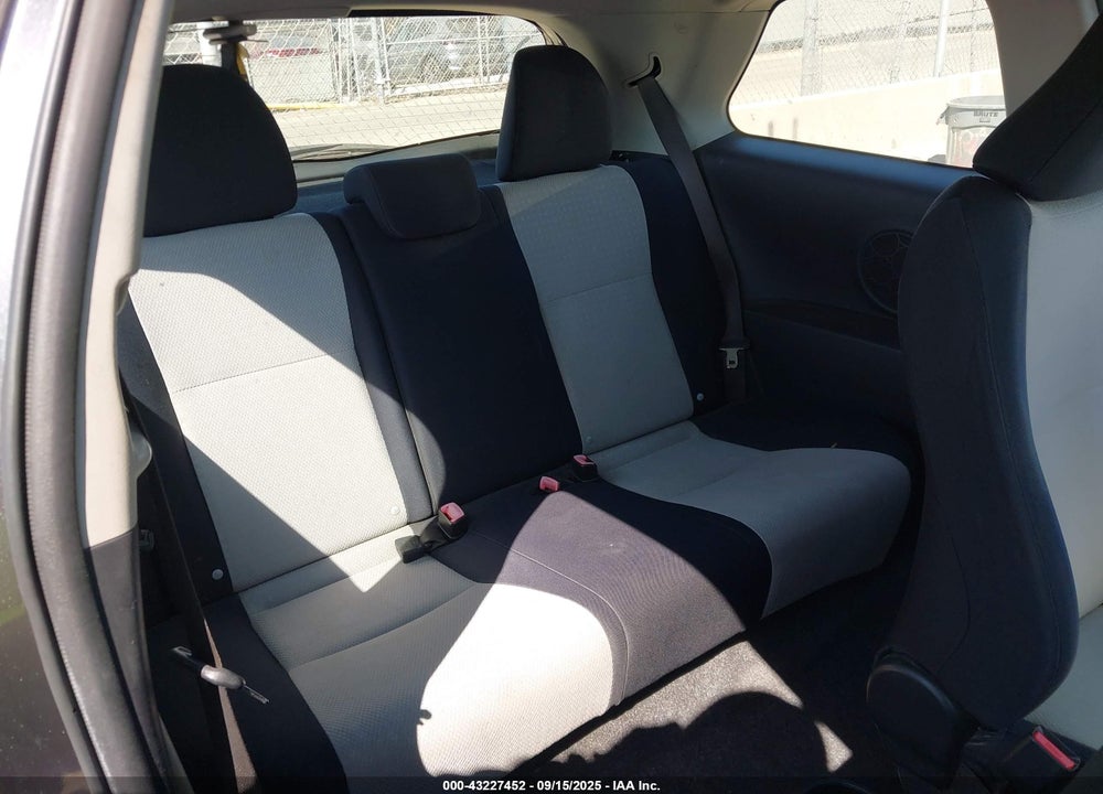 2012 TOYOTA YARIS VIN: JTDJTUD30CD522633
