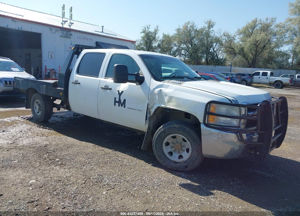 2010 CHEVROLET SILVERADO 3500HD WORK TRUCK VIN: 1GC4KZB67AF104260