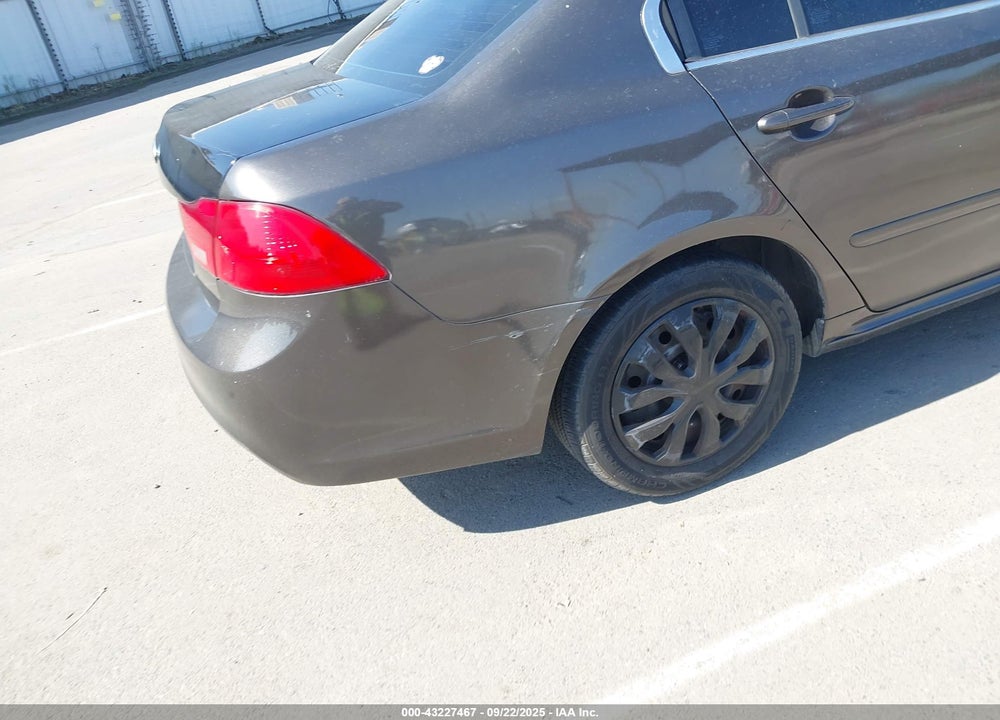 2010 KIA OPTIMA VIN: KNAGG4A8XA5381962