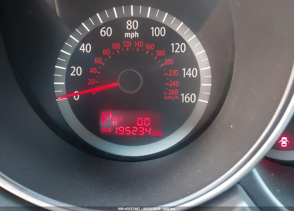 2010 KIA OPTIMA VIN: KNAGG4A8XA5381962