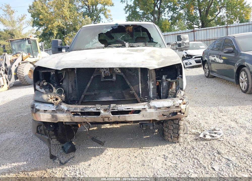 2003 CHEVROLET SILVERADO 2500HD LT VIN: 1GCHK23103F160295