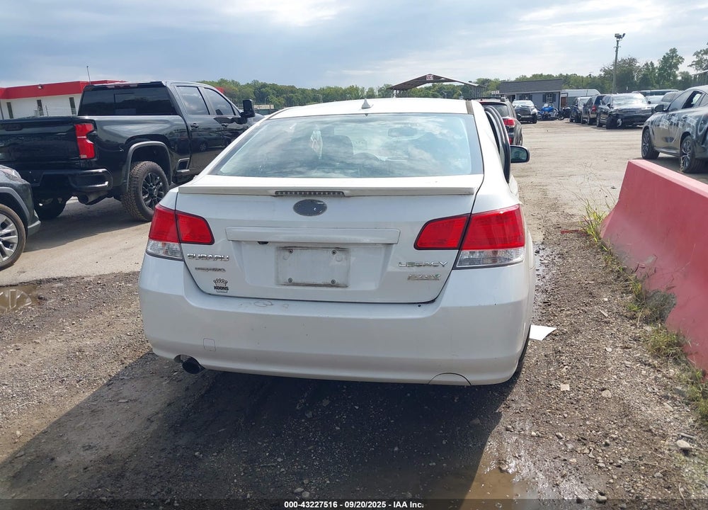 2014 SUBARU LEGACY 2.5 I SPORT VIN: 4S3BMBJ64E3012248
