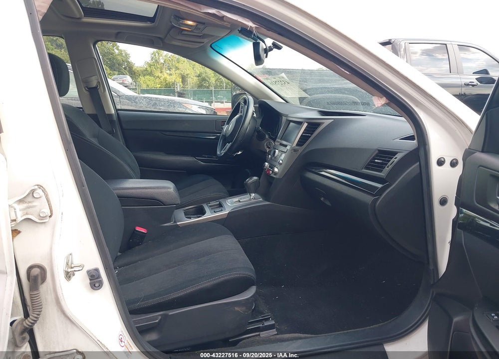 2014 SUBARU LEGACY 2.5 I SPORT VIN: 4S3BMBJ64E3012248