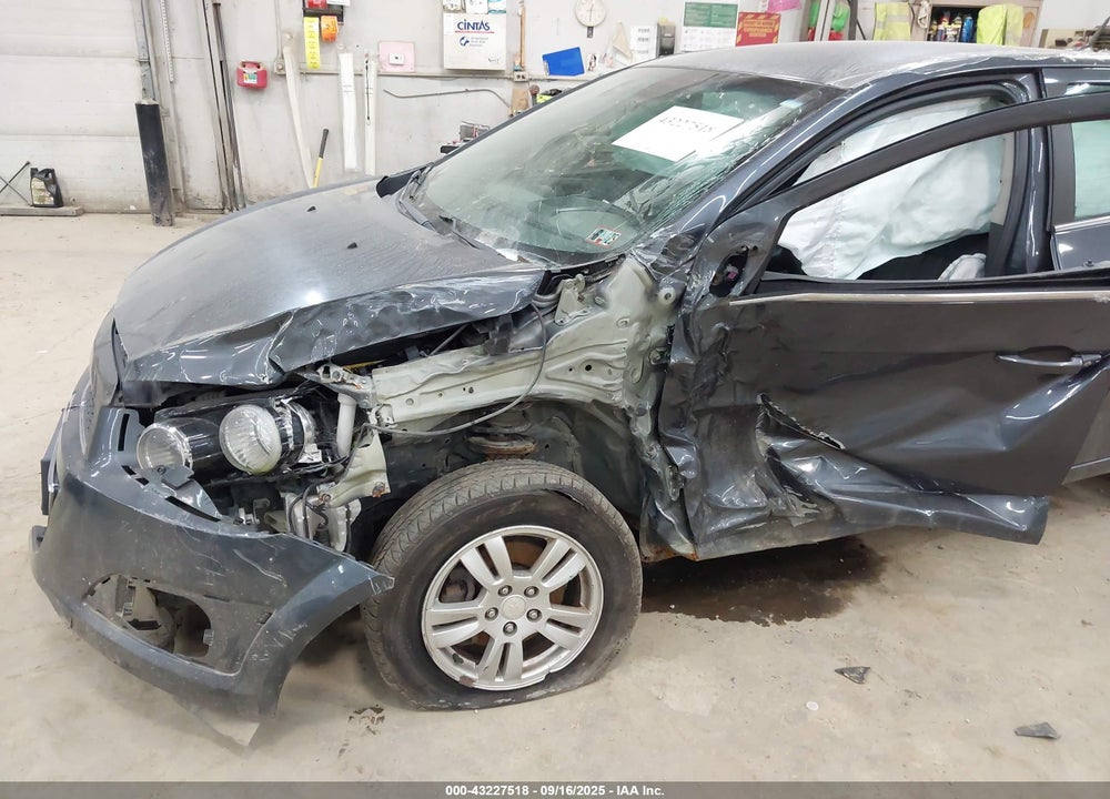 2012 CHEVROLET SONIC VIN: 1G1JC6SH1C4223431