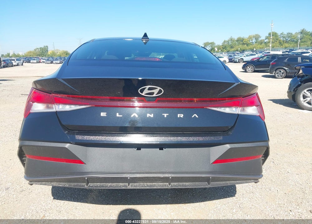 2024 HYUNDAI ELANTRA SE VIN: KMHLL4DG6RU843236
