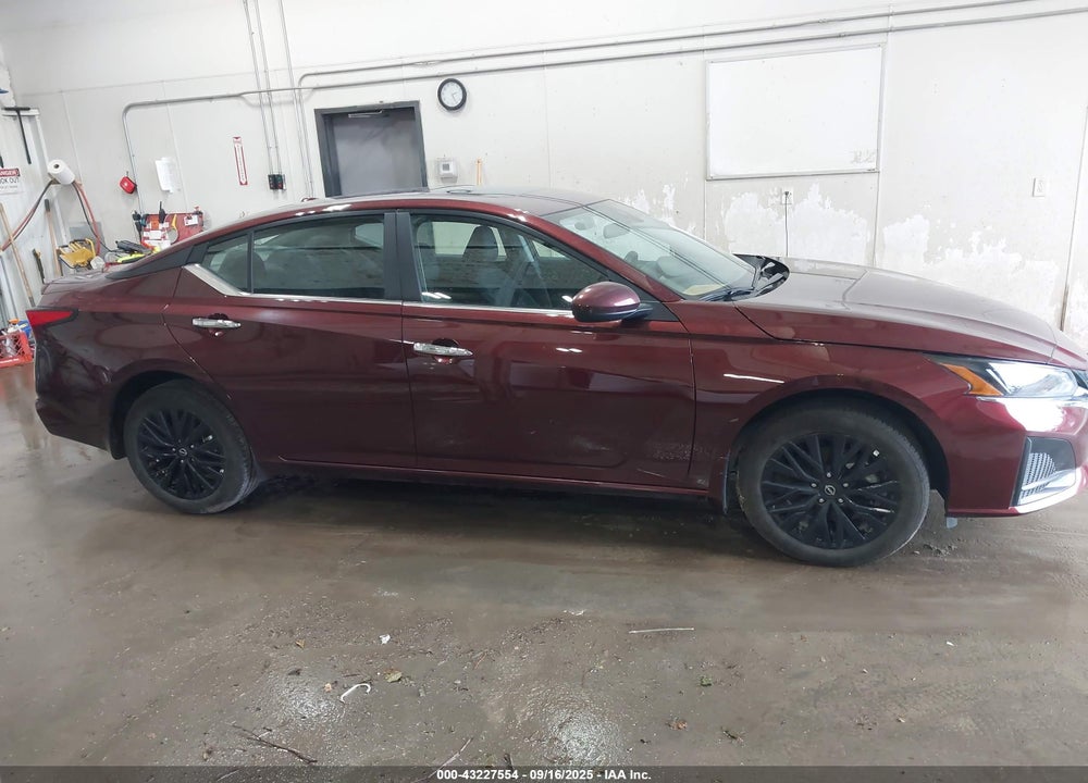 2025 NISSAN ALTIMA VIN: 1N4BL4DWXSN375315