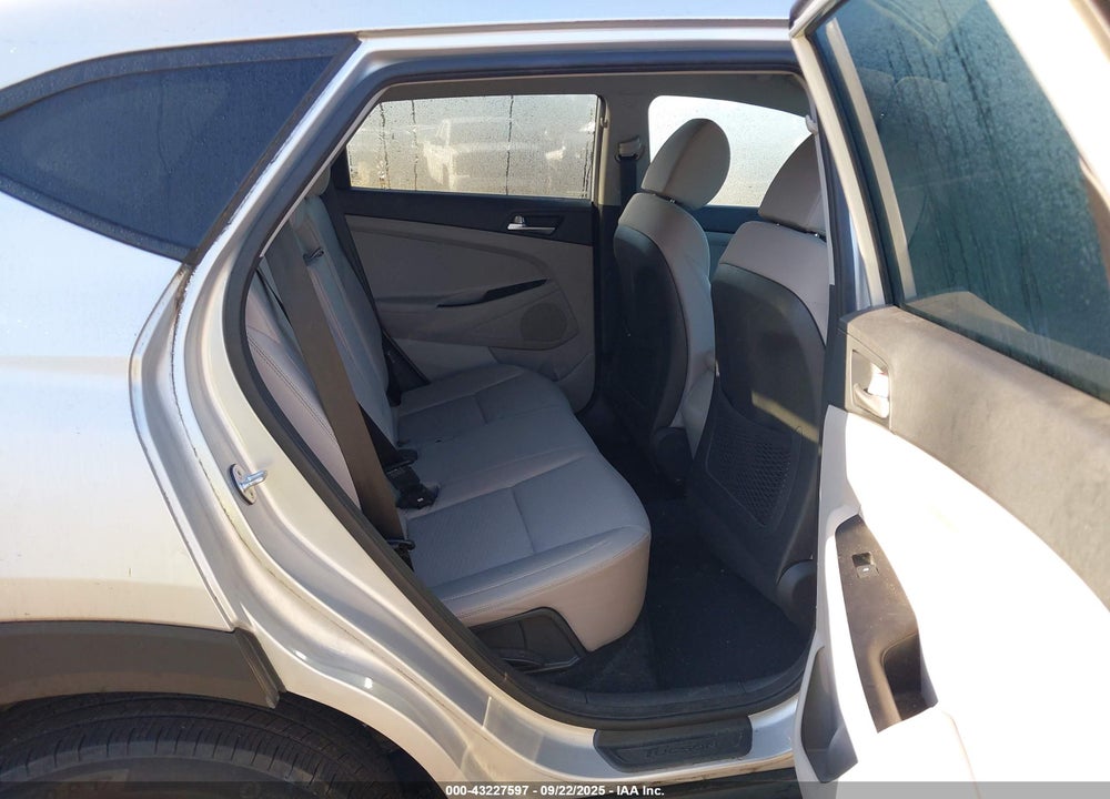 2019 HYUNDAI TUCSON VIN: KM8J2CA44KU010622