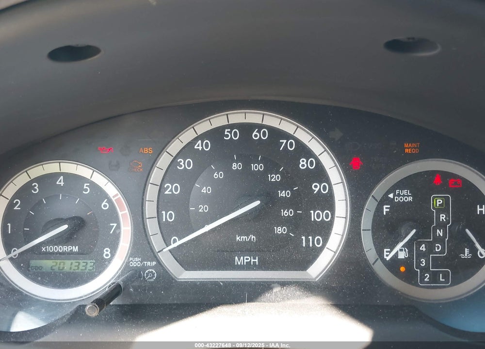 2004 TOYOTA SIENNA XLE VIN: 5TDZA22C14S215400