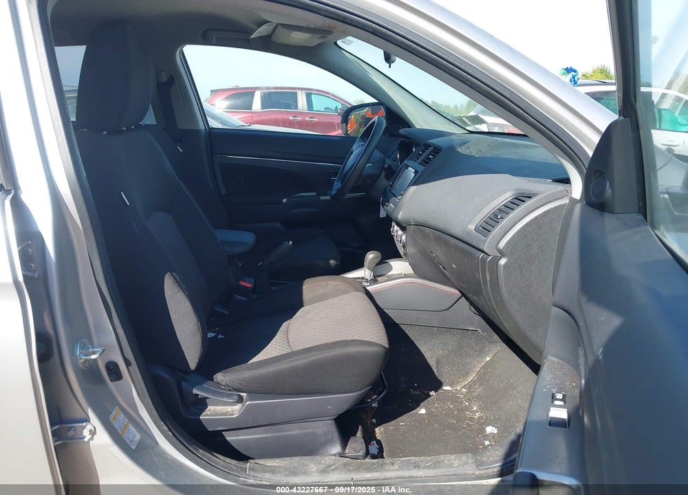 2019 MITSUBISHI OUTLANDER SPORT VIN: JA4AR3AU3KU030564