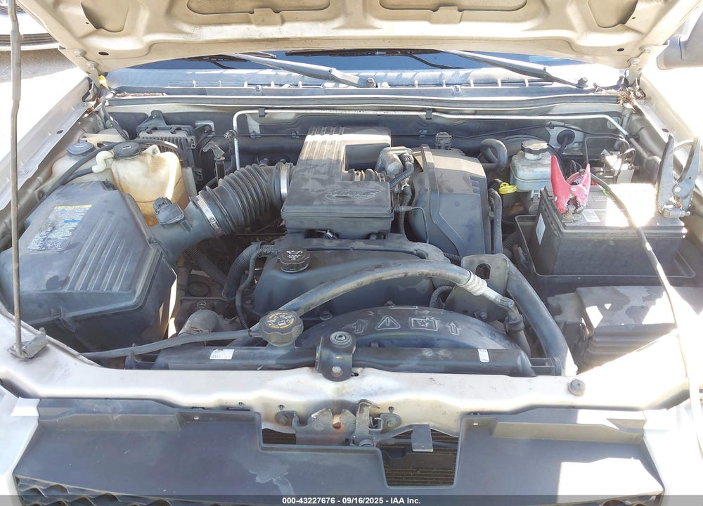 2005 CHEVROLET COLORADO LS VIN: 1GCCS136158154691