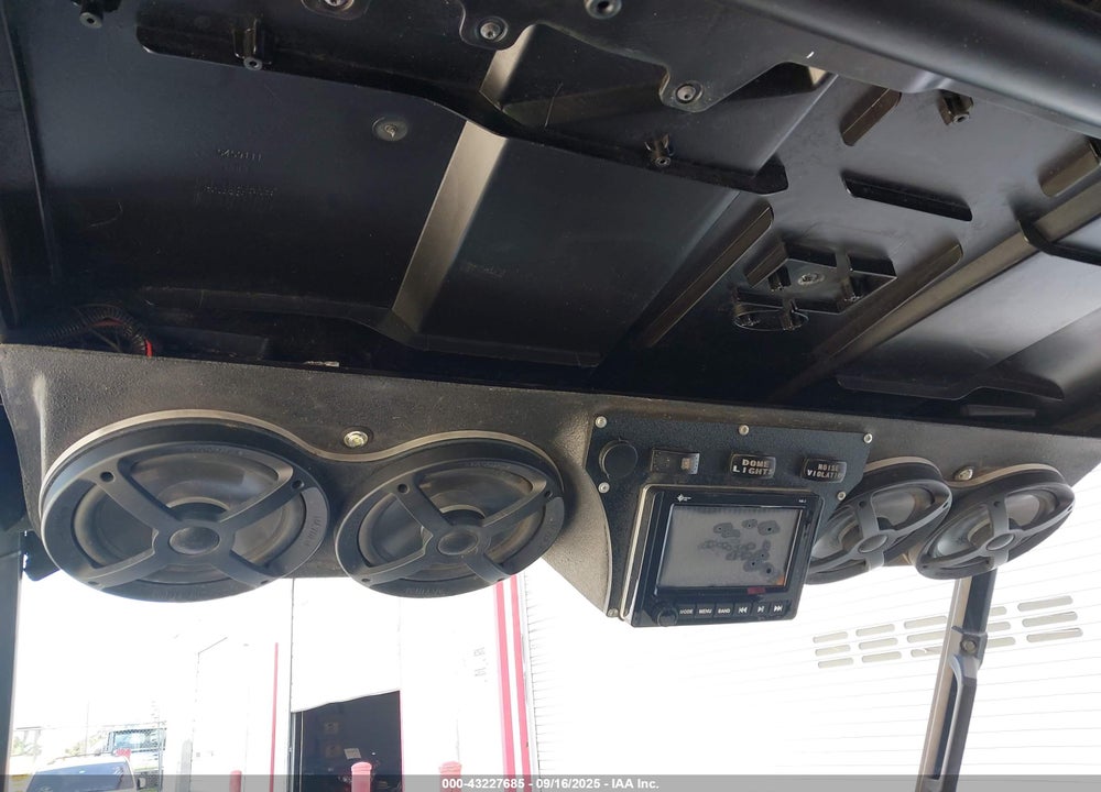 2024 POLARIS RANGER CREW XP 1000 PREMIUM VIN: 4XARSE999R8463888