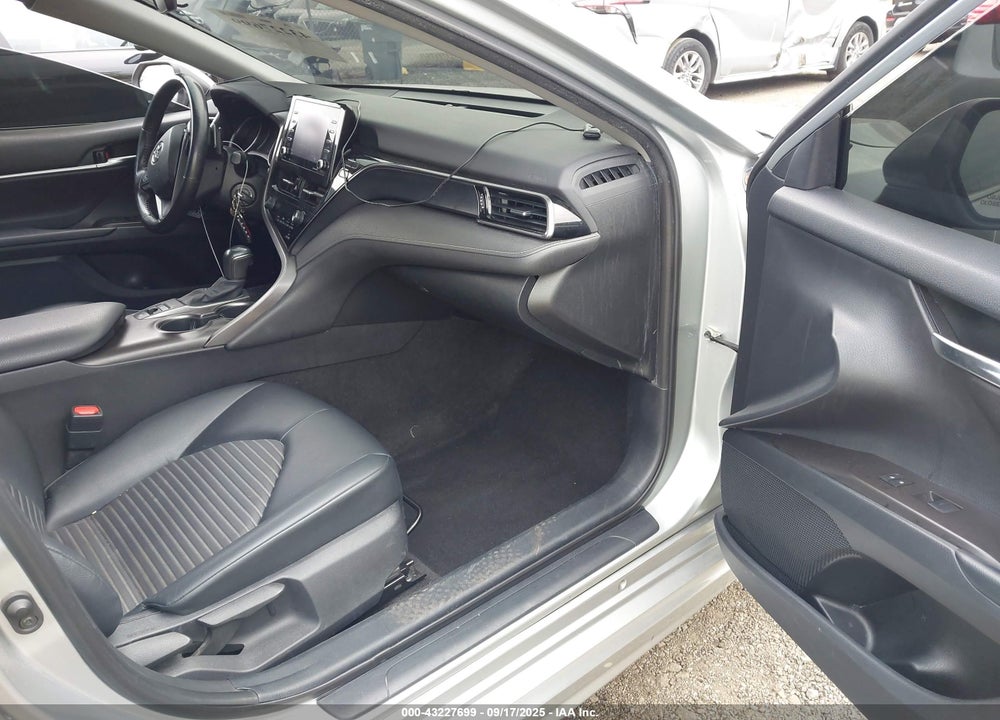 2021 TOYOTA CAMRY VIN: 4T1G11BK1MU023944
