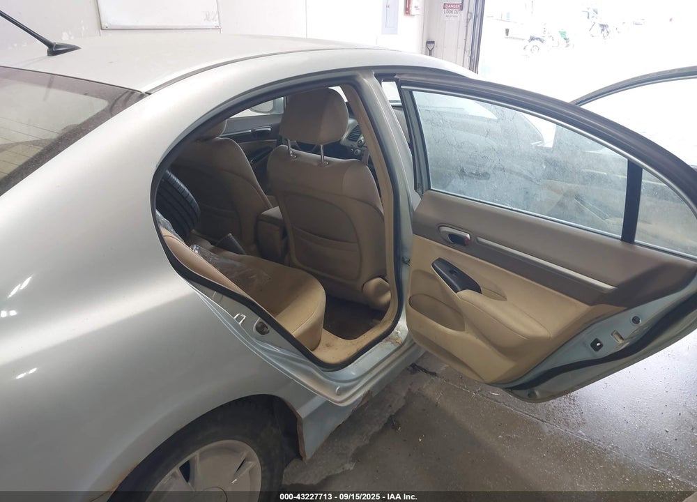 2007 HONDA CIVIC HYBRID VIN: JHMFA36207S015354