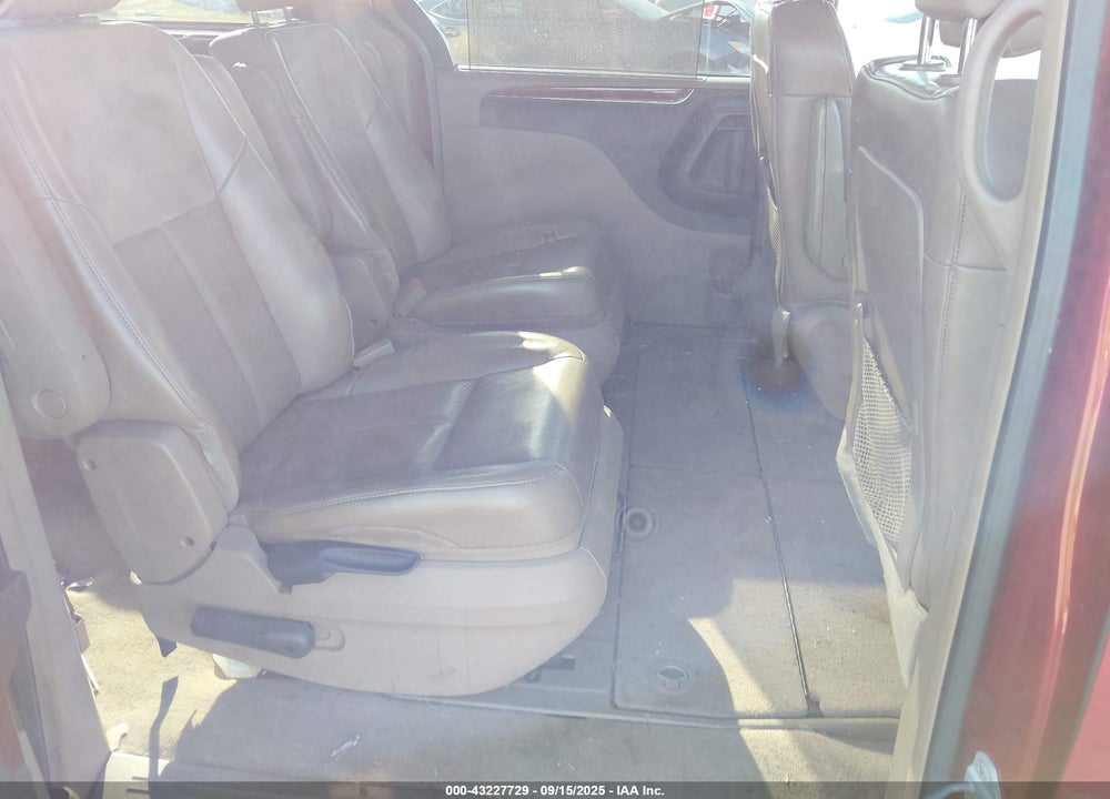 2012 CHRYSLER TOWN & COUNTRY VIN: 2C4RC1GG7CR278282