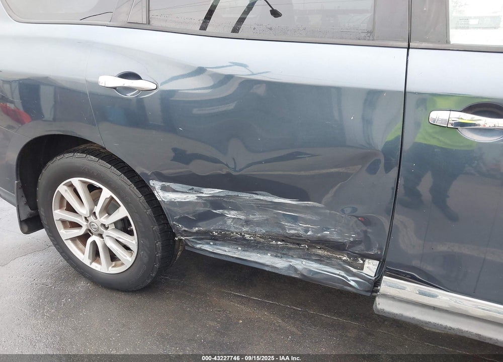 2014 NISSAN PATHFINDER VIN: 5N1AR2MN3EC672678