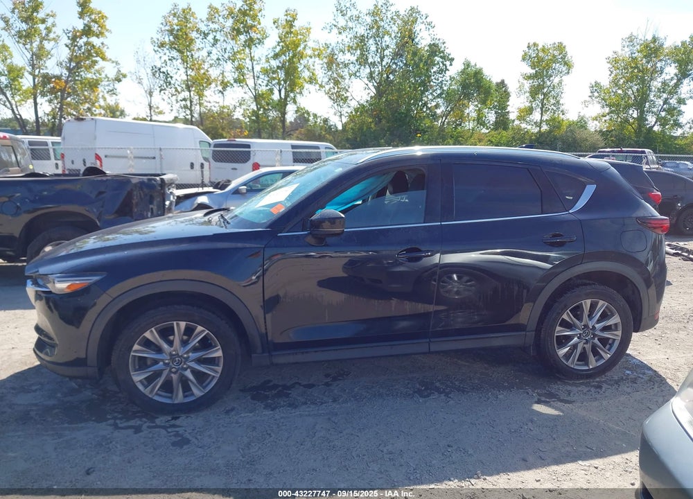 2021 MAZDA CX-5 VIN: JM3KFBDM4M1300938