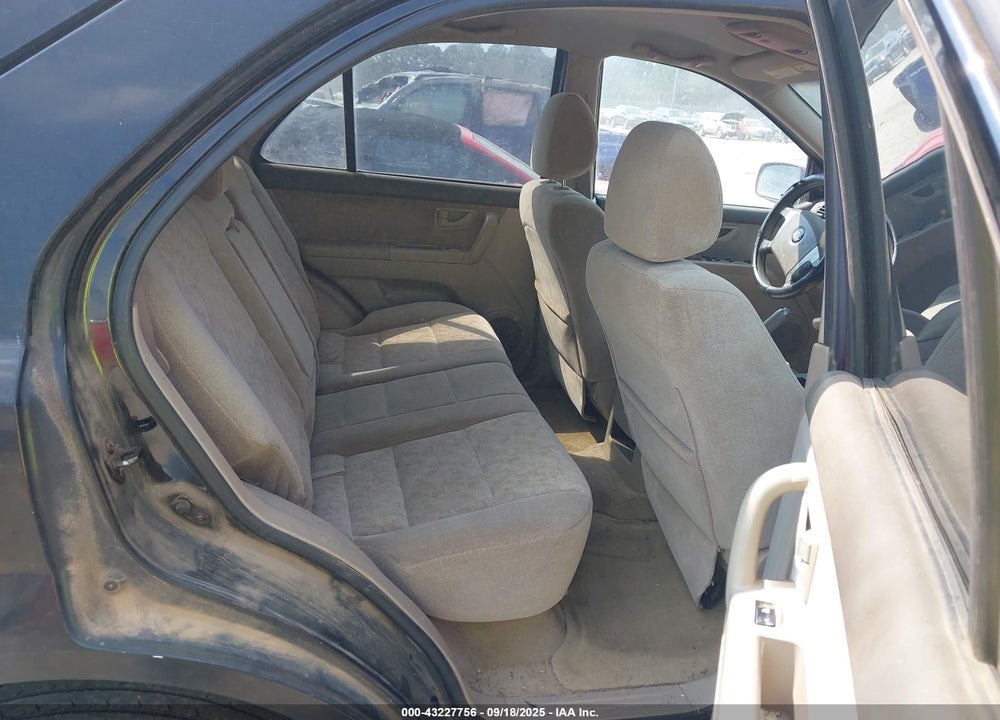 2006 KIA SORENTO EX/LX VIN: KNDJD733865590872