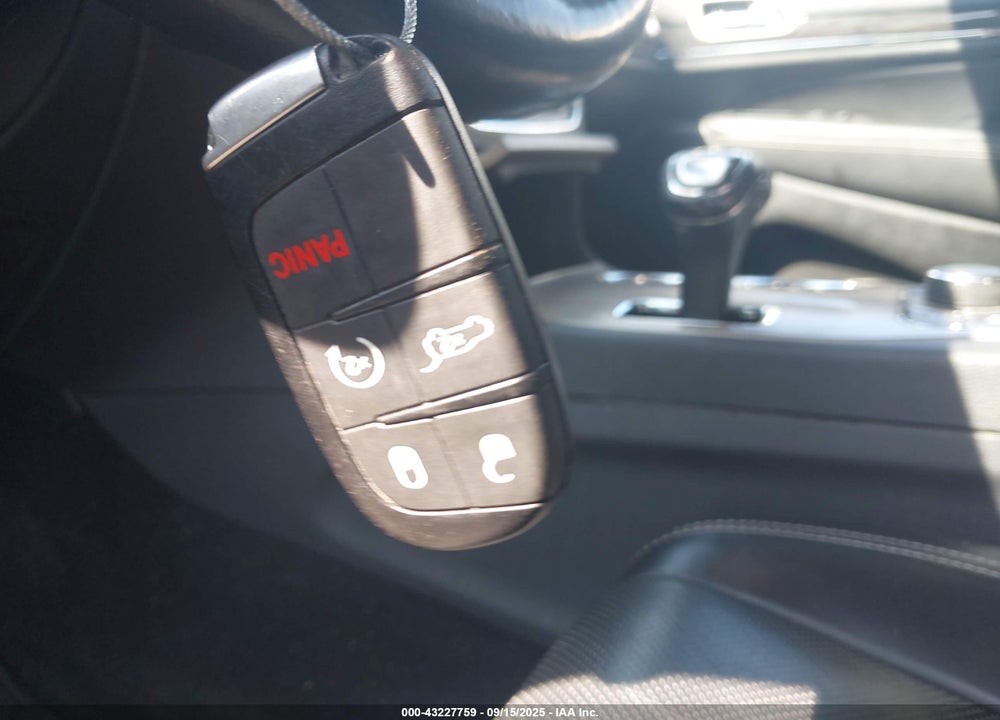 2015 JEEP GRAND CHEROKEE VIN: 1C4RJFCG4FC662459