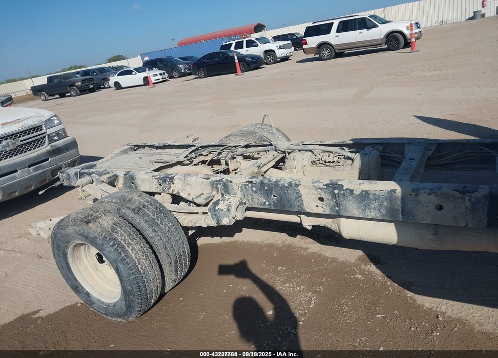 2013 FORD F-350 CHASSIS XL VIN: 1FDRF3GT6DEA18188