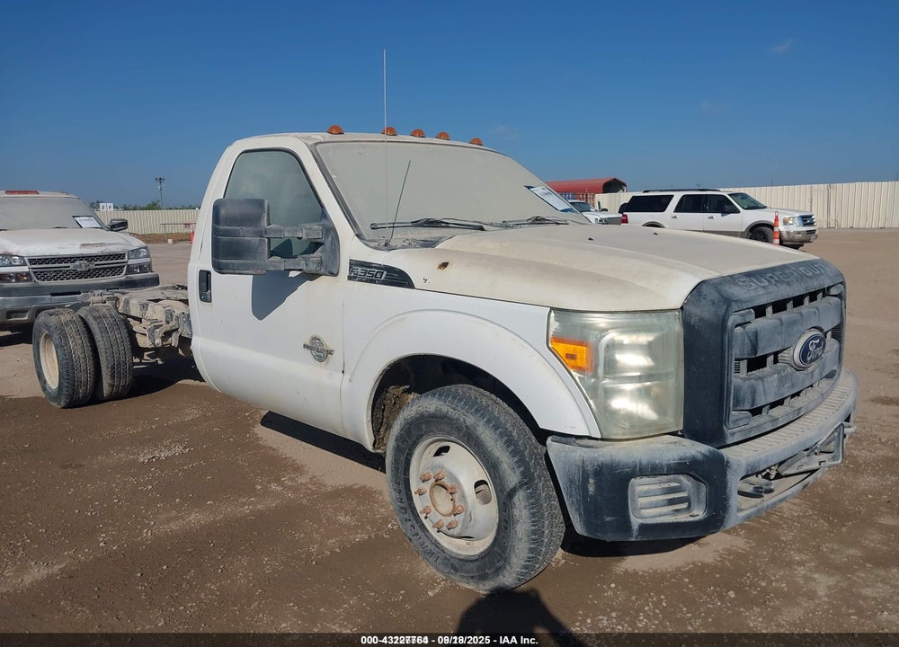 2013 FORD F-350 CHASSIS XL VIN: 1FDRF3GT6DEA18188